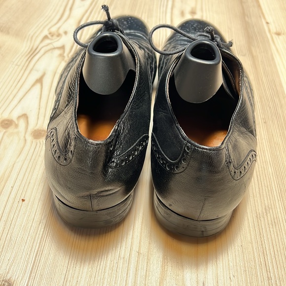 Gucci Black Leather Wingtip Shoes